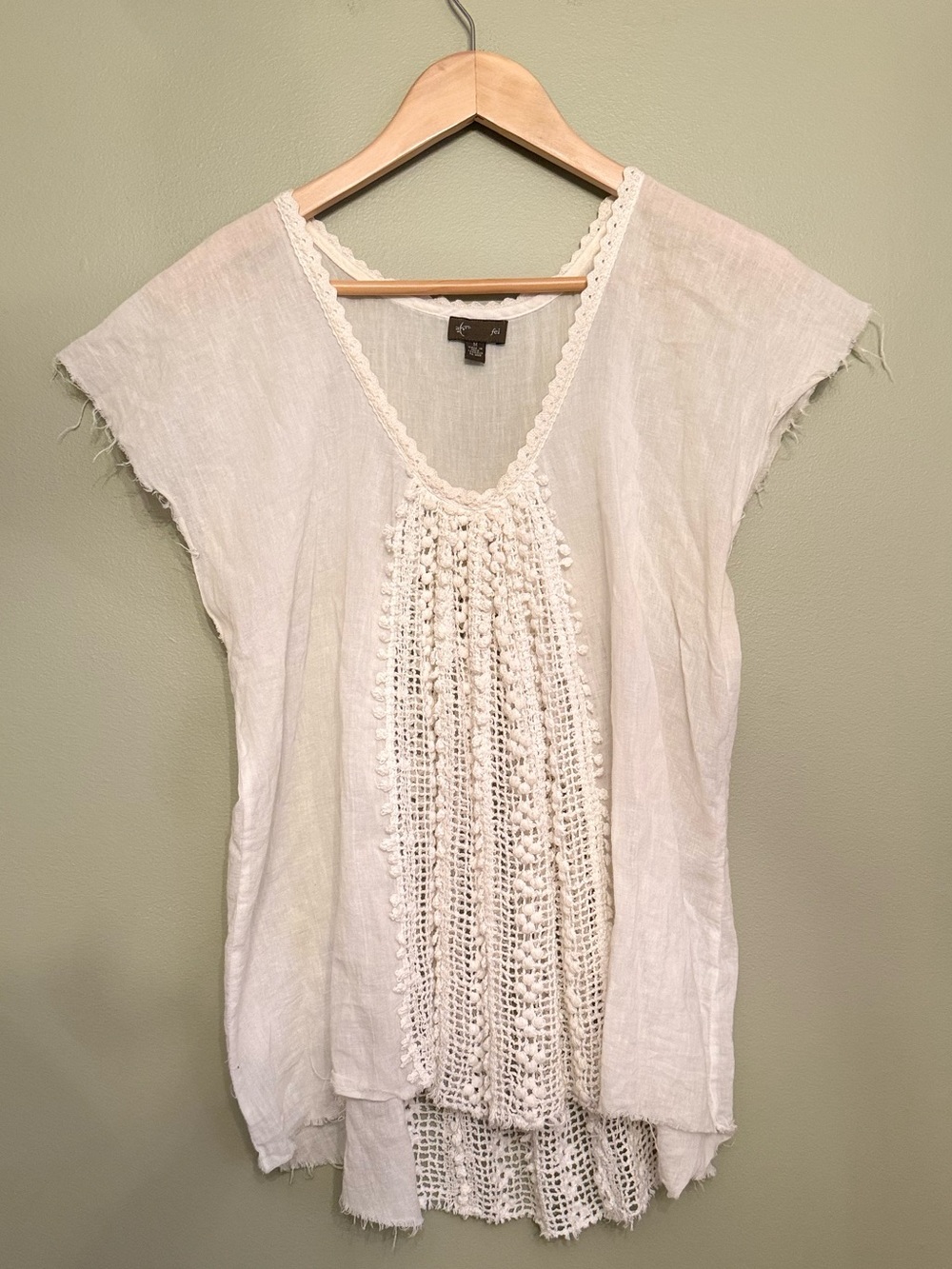 FEI Anthropologie White Crochet Linen Blend Raw Hem Boho Top M